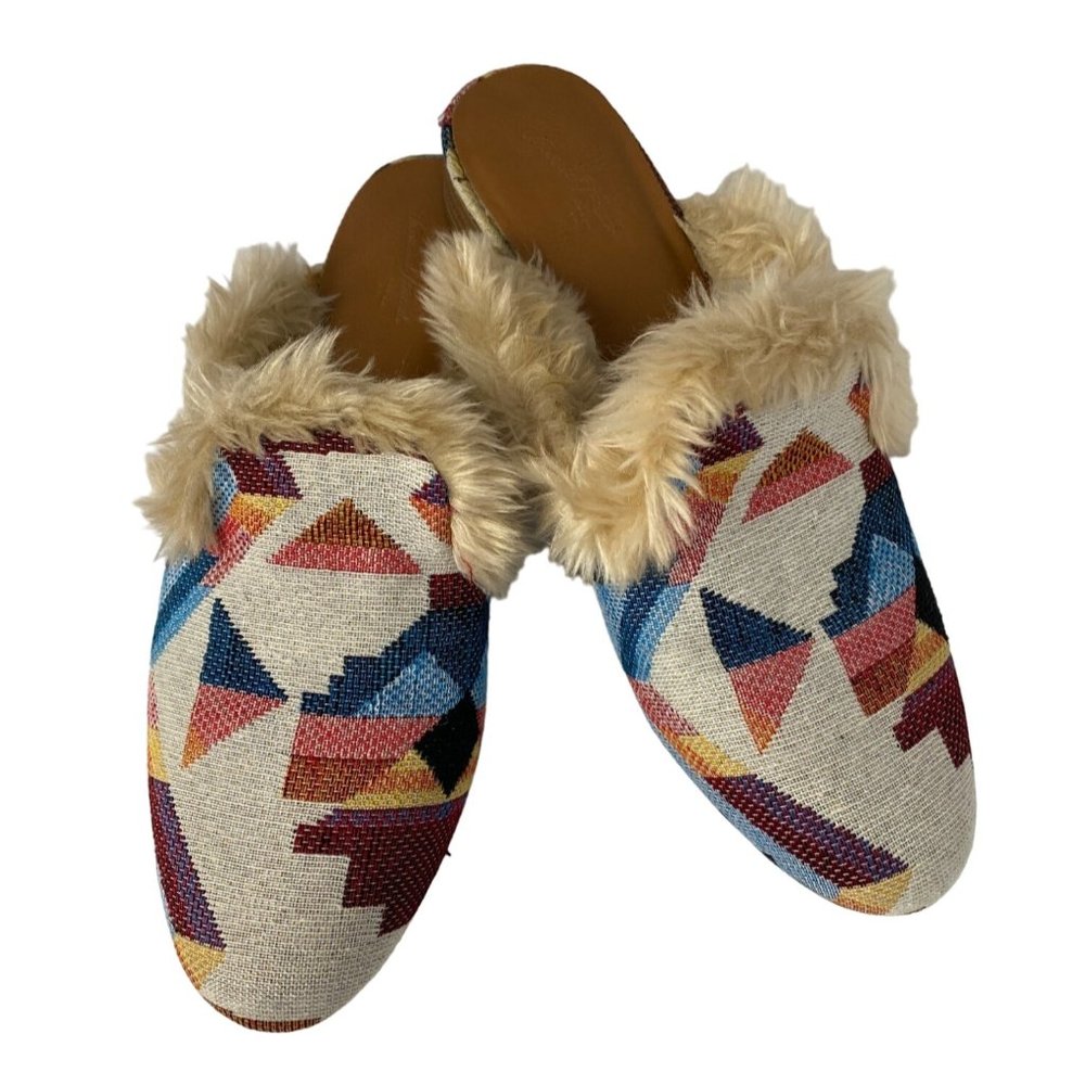 Universal Thread Mules SlipOn Flat Shoes Aztec Faux Fur Multi Color Womens S 6.5